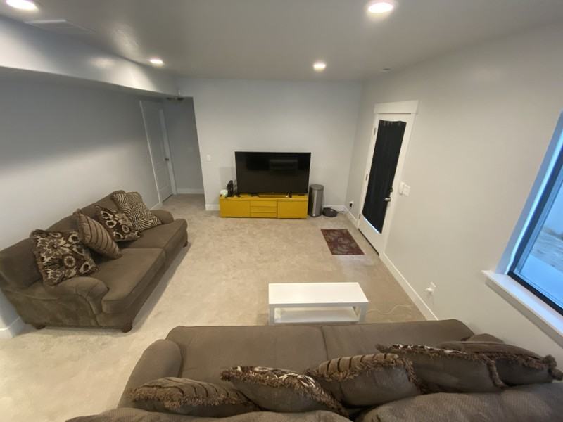 118 N Stone Gate Dr