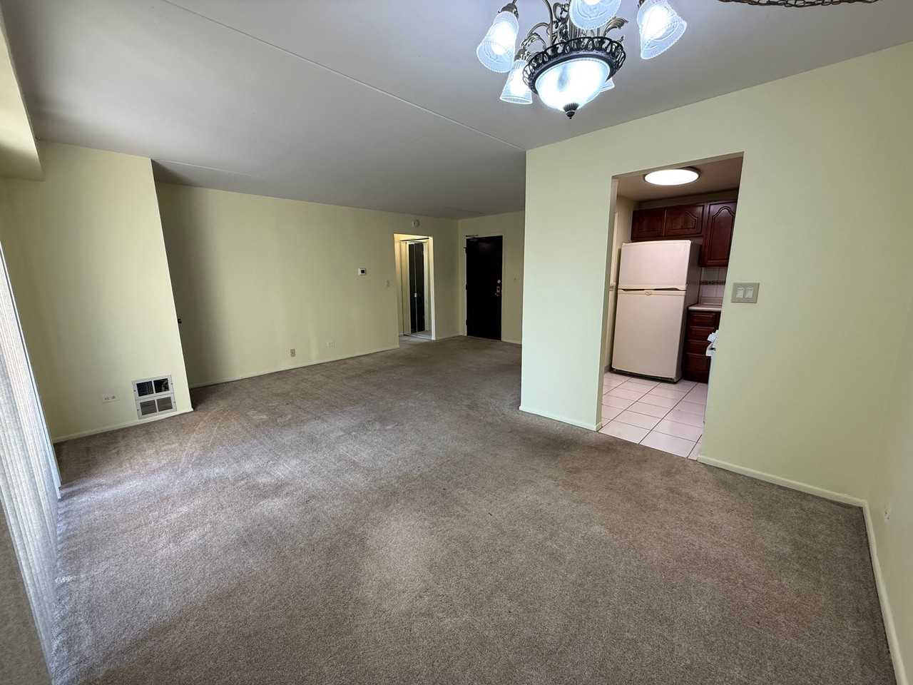 1460 Fairlane Dr #225 - Photo 3 of 10