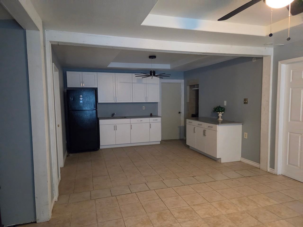 121 Hess St #2 - Photo 2 of 8