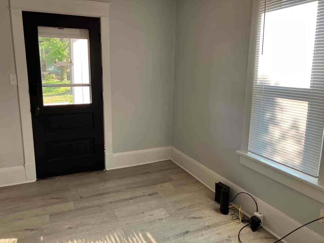 677 E Euclid Ave #677 - Photo 2 of 13