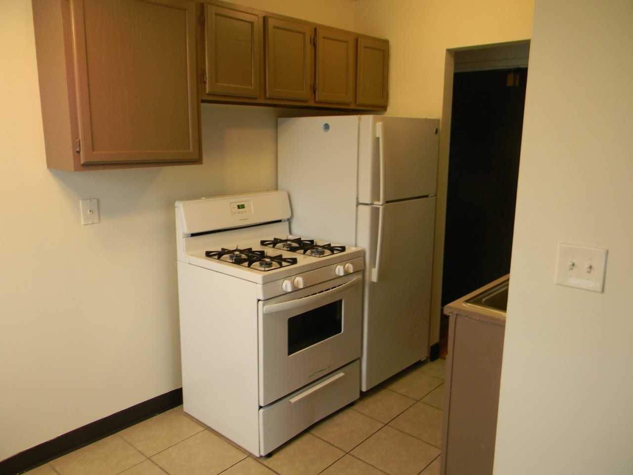 311 Hawthorne Cir #1 - Photo 2 of 7