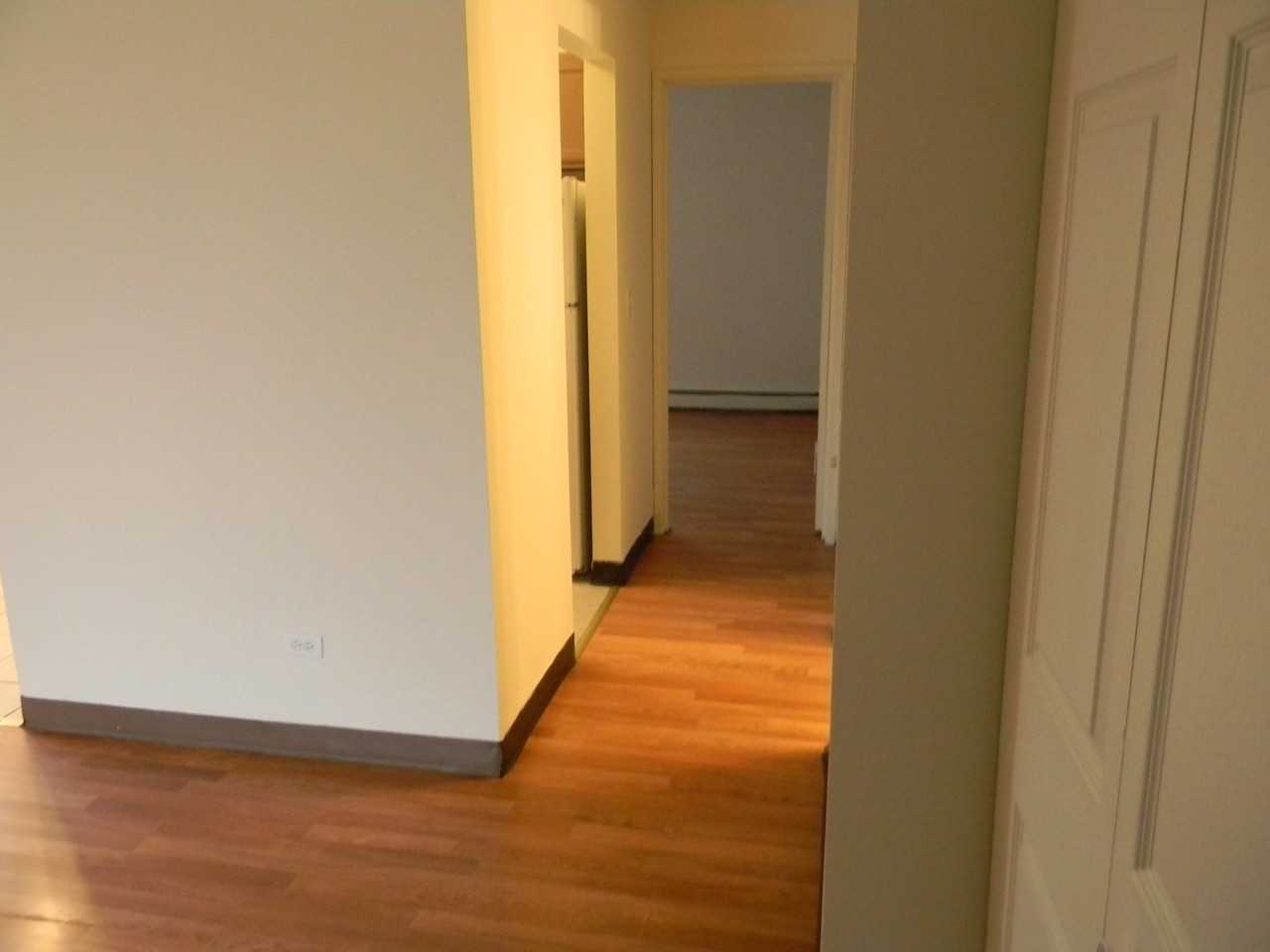 311 Hawthorne Cir #1 - Photo 3 of 7