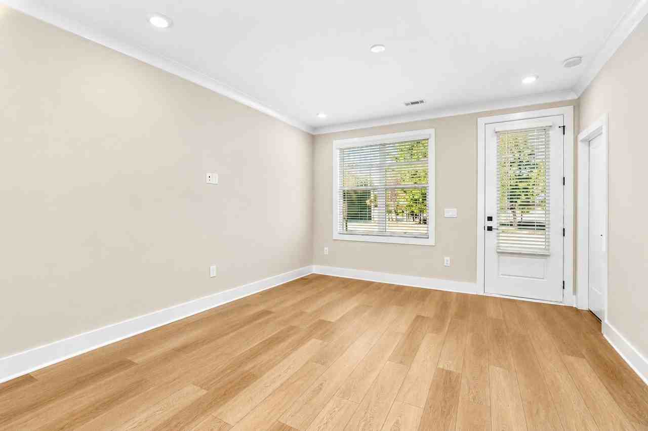 6114 Fox Rd - Photo 3 of 23