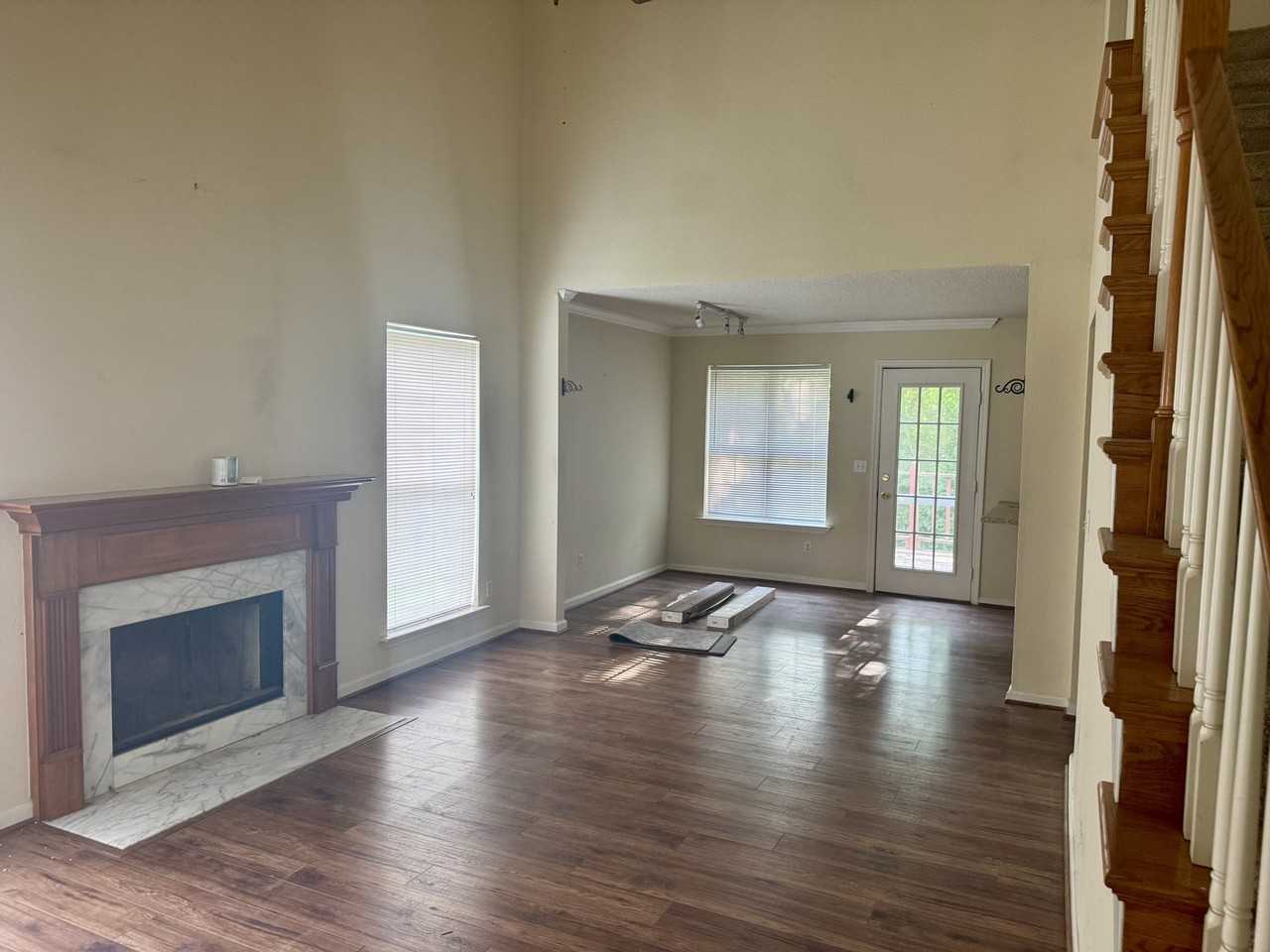 2207 Joann Dr - Photo 3 of 4