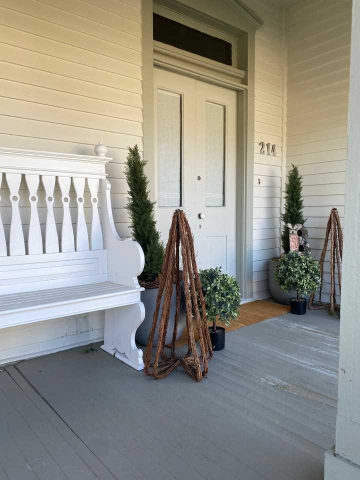 214 Washington St W - Photo 2 of 29