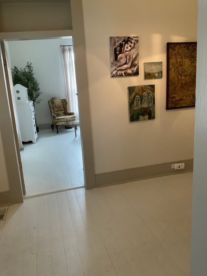 214 Washington St W - Photo 6 of 29