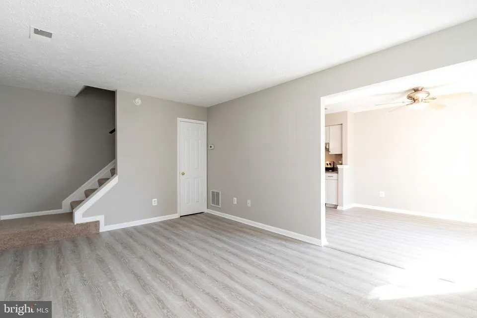 3413 White Fir Ct #A - Photo 3 of 20