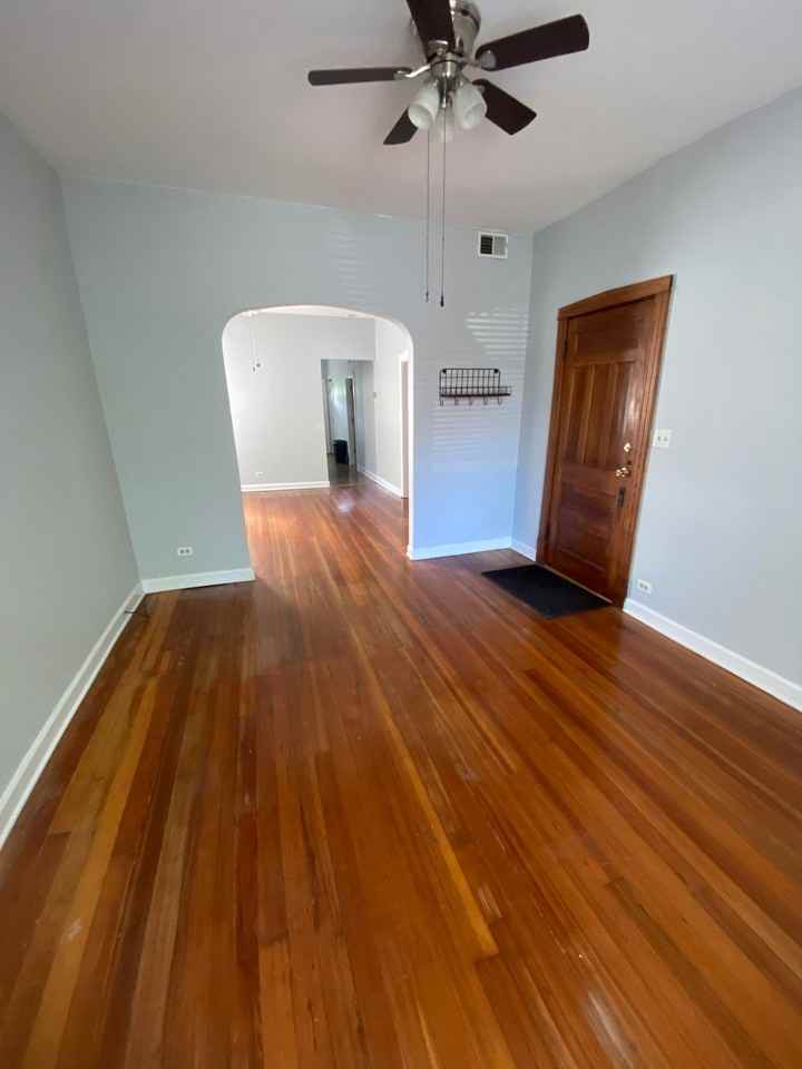 2326 N Sacramento Ave #1 - Photo 3 of 12
