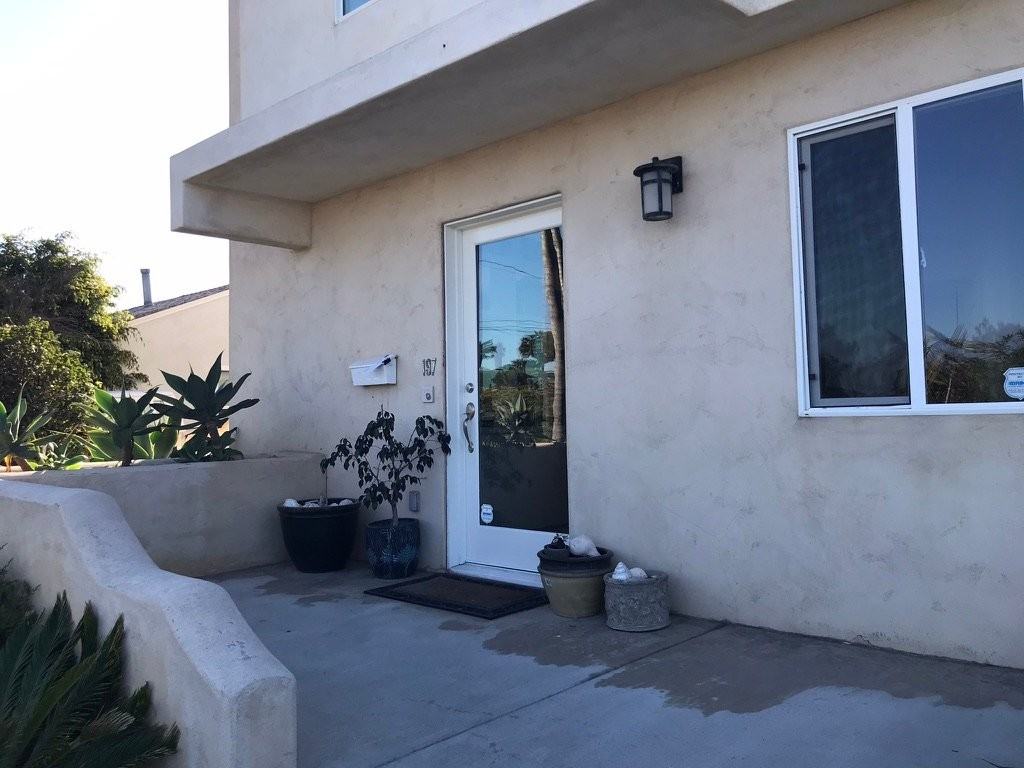 197 Carnation Ave - Photo 2 of 20