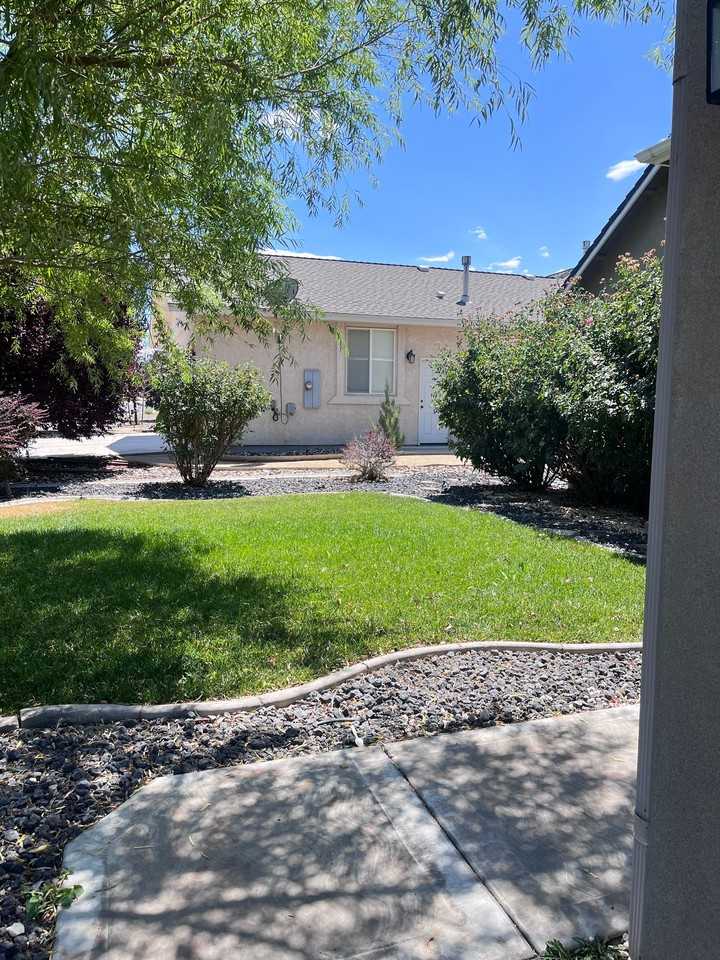 103 Desert Lakes Dr - Photo 3 of 3