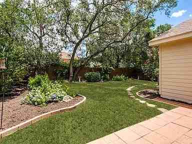 1514 Mooreshill Dr - Photo 6 of 19