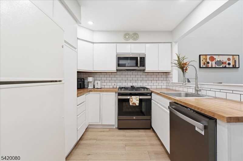 322 Greenbriar Dr #6 - Photo 6 of 7