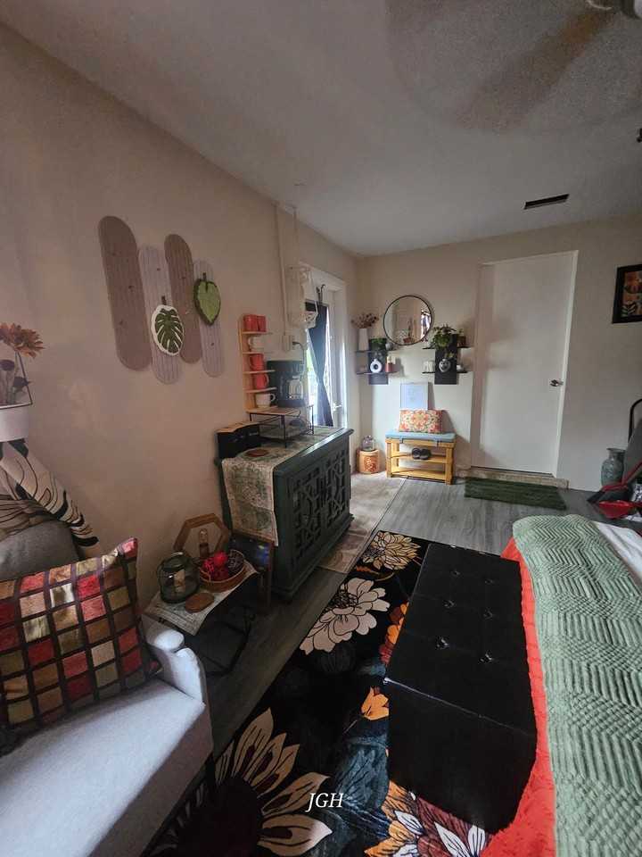 5220 Malaga Ave - Photo 3 of 5
