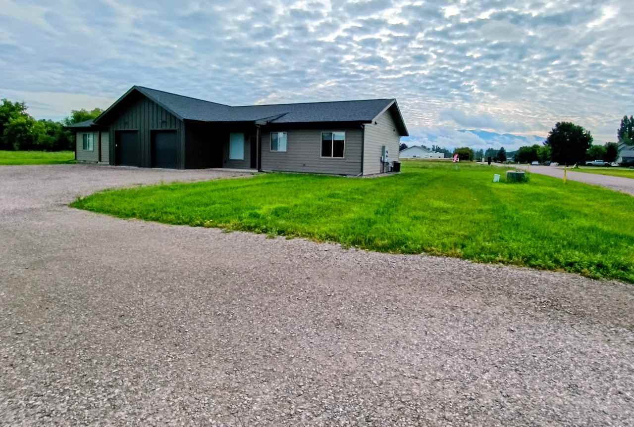 1524 Trumble Creek Rd #1 - Photo 2 of 12
