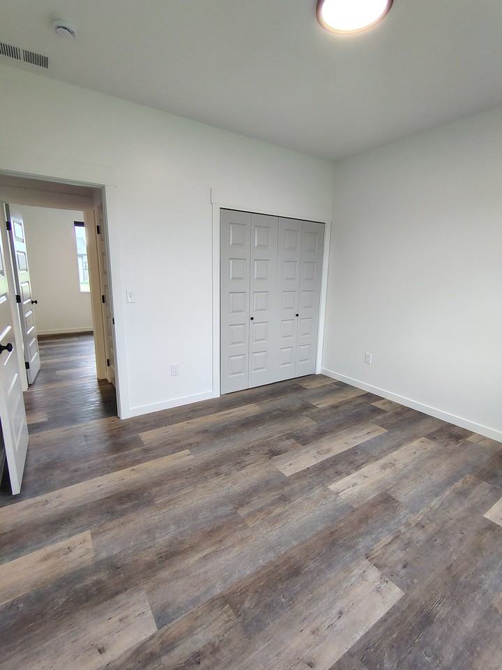 1524 Trumble Creek Rd #2 - Photo 4 of 11