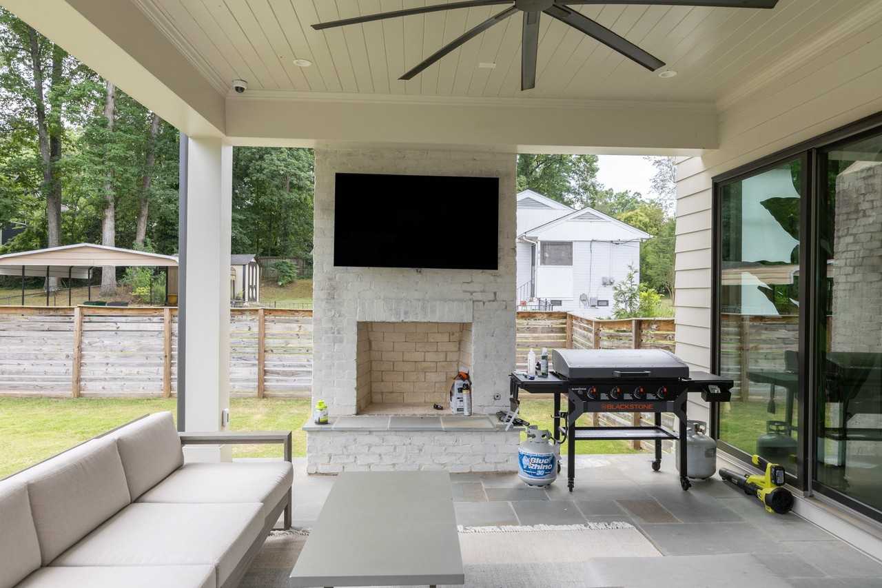 500 Mcalway Rd - Photo 3 of 16