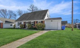featured image of 4 Hamilton Ln