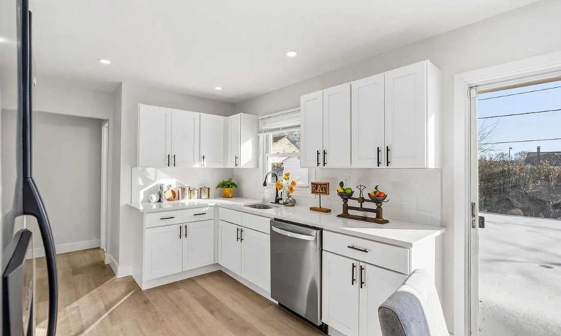 4 Hamilton Ln - Photo 6 of 20