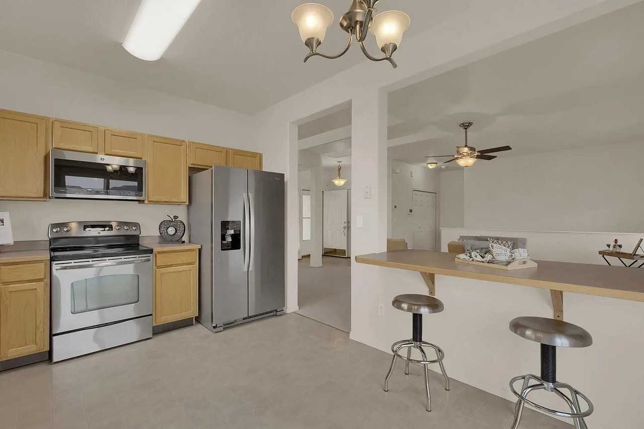 3829 Range Dr - Photo 7 of 16