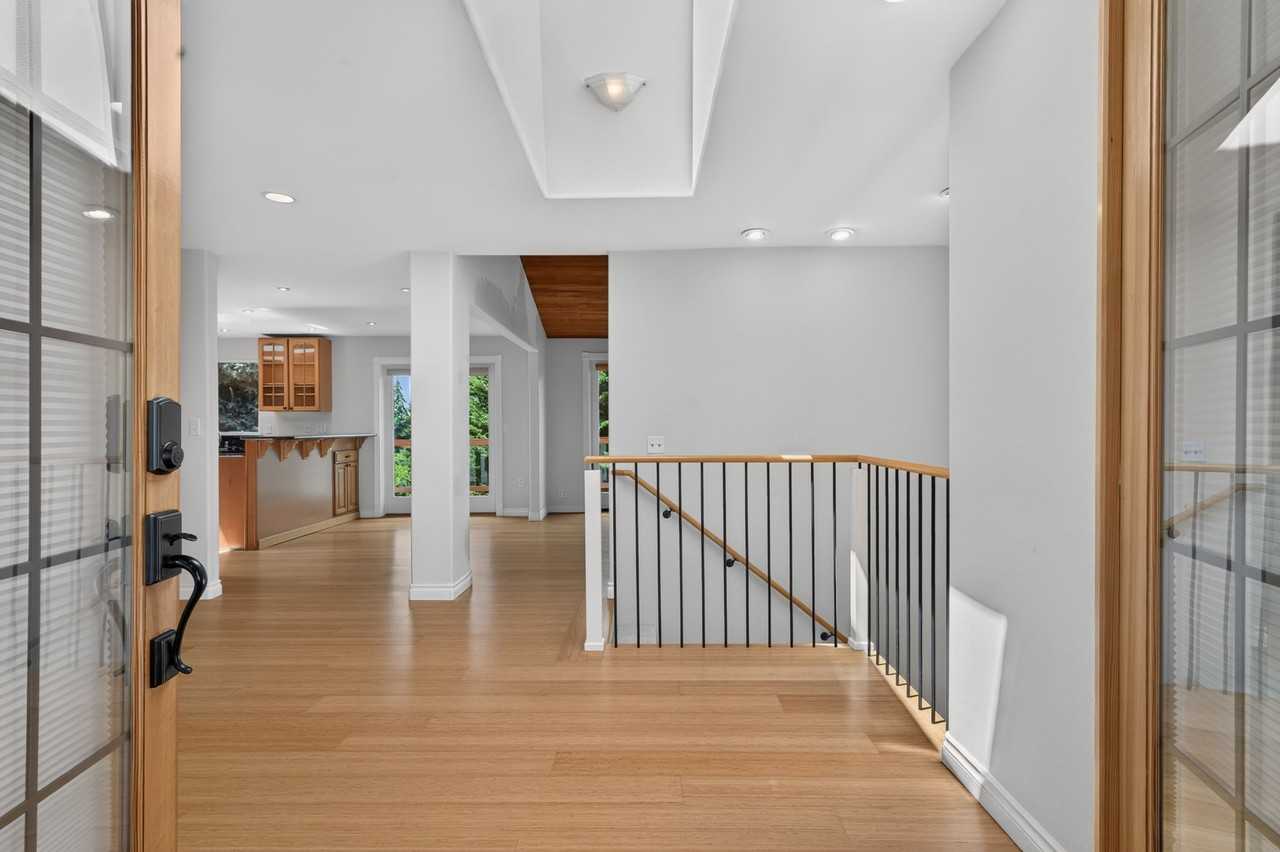 15248 Se 49th St - Photo 4 of 17