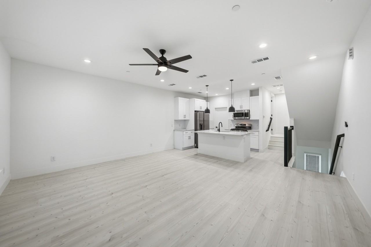 7207 Mohawk Dr #106 - Photo 2 of 14