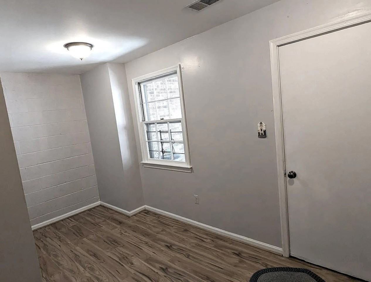 1902 Curtis Ct Se - Photo 3 of 20