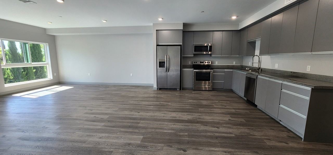7040 Woodman Ave #204 - Photo 3 of 16
