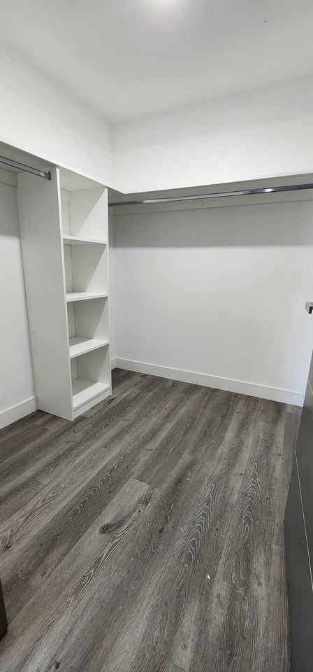 7040 Woodman Ave #204 - Photo 5 of 16