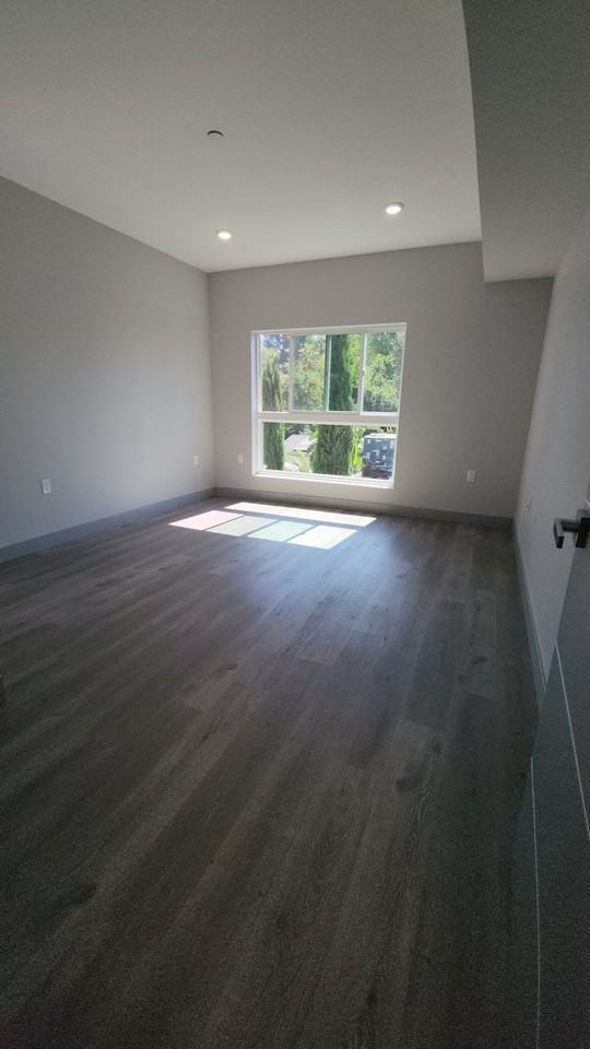 7040 Woodman Ave #204 - Photo 6 of 16