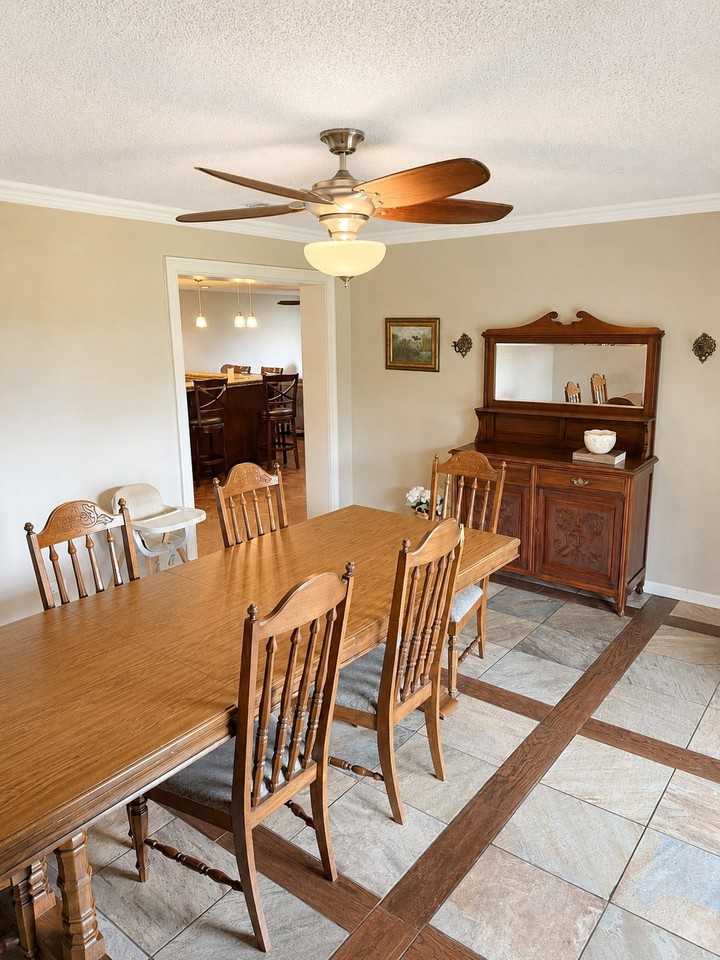 3270 Allen St - Photo 7 of 15