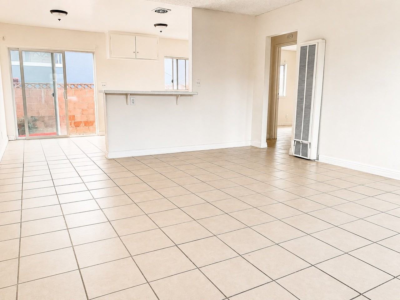 3411 W Orange Ave #1 - Photo 4 of 20