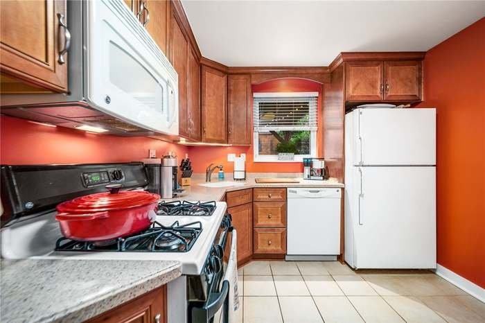 6942 Penn Ave - Photo 6 of 10