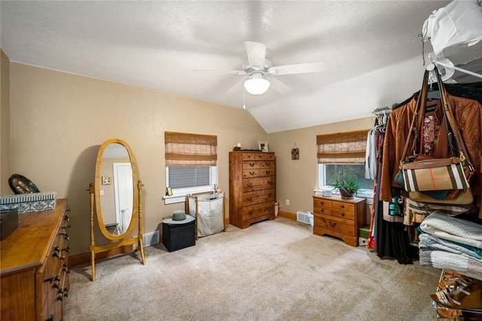 6942 Penn Ave - Photo 7 of 10