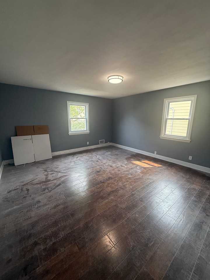 28 7th Ave #2 - Photo 2 of 9