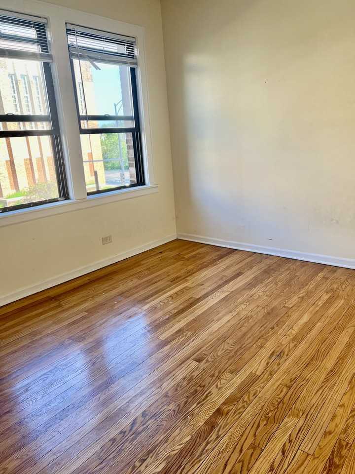 5026 W Carmen Ave #2 - Photo 4 of 13