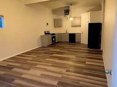 1215 Gallegos Ln - Photo 5 of 15