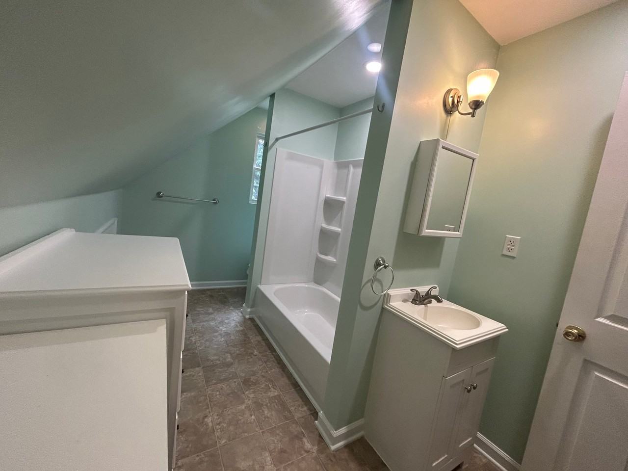 1456 Southern Blvd #B - Photo 3 of 7