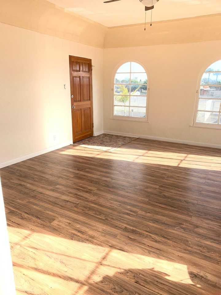 331 W Manchester Blvd #333HALF - Photo 2 of 12