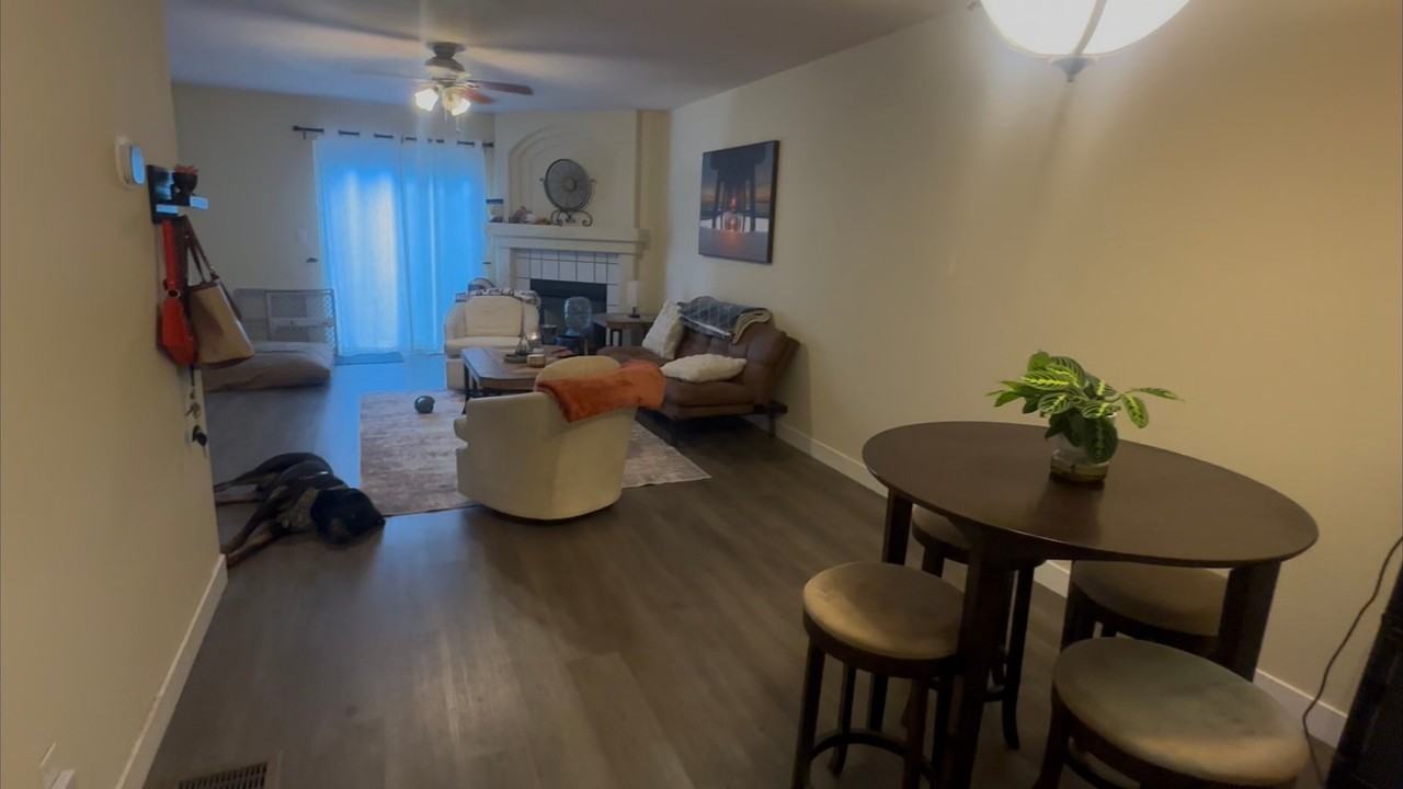 12020 E Hoye Dr - Photo 5 of 8