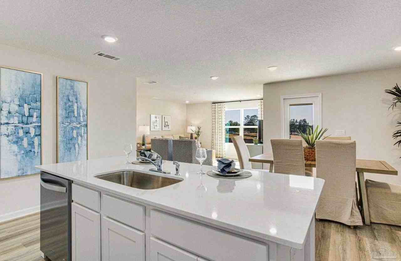 2107 Sandhill St - Photo 5 of 12