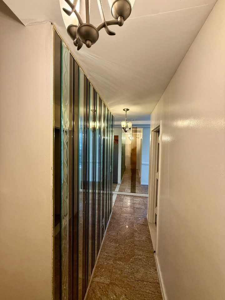 926 Crescent St - Photo 6 of 11