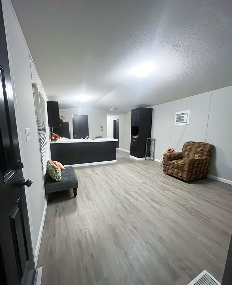 777 E Yerby St #12 - Photo 3 of 10