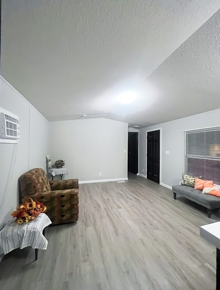 777 E Yerby St #12 - Photo 4 of 10