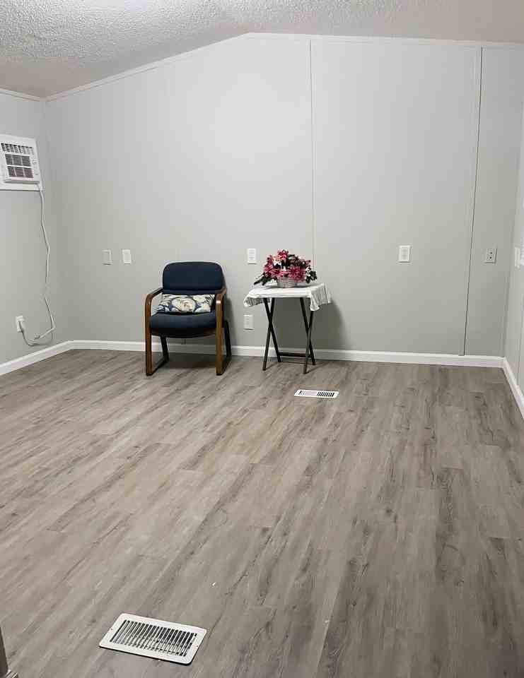777 E Yerby St #12 - Photo 6 of 10