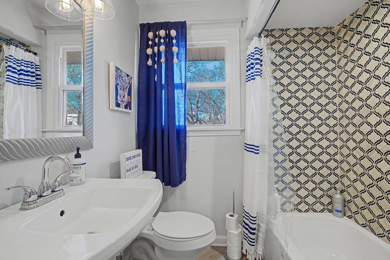 100 Dellrose Dr - Photo 6 of 11