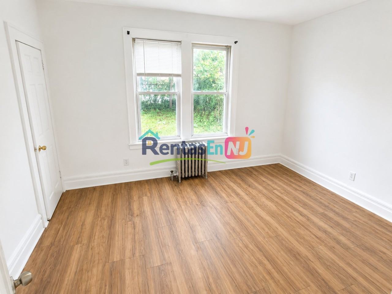 216 Sunset Ave #1R - Photo 5 of 6