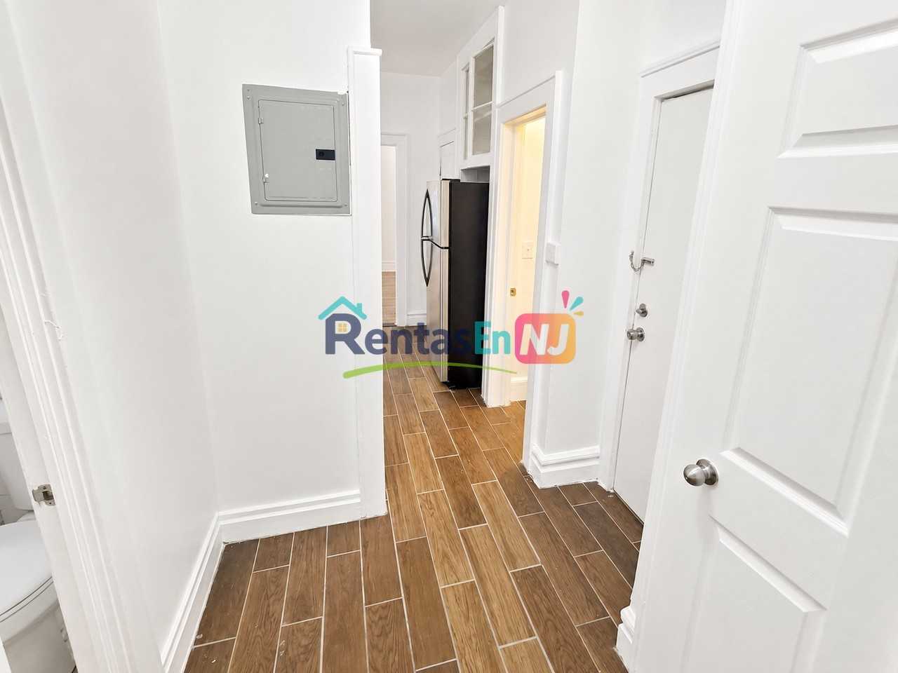 216 Sunset Ave #1R - Photo 6 of 6