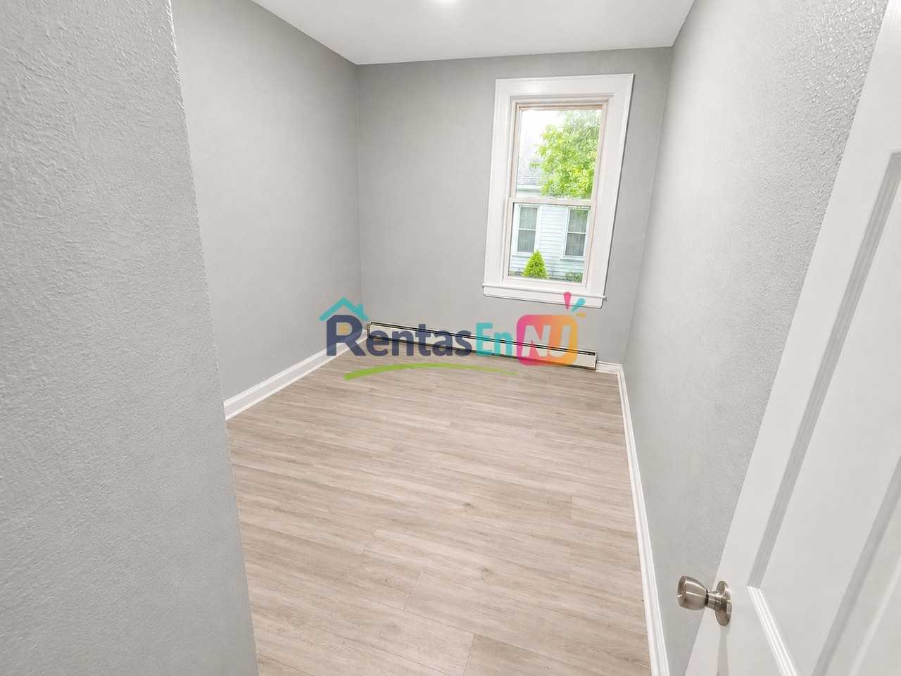 151 Parker St #7 - Photo 5 of 6