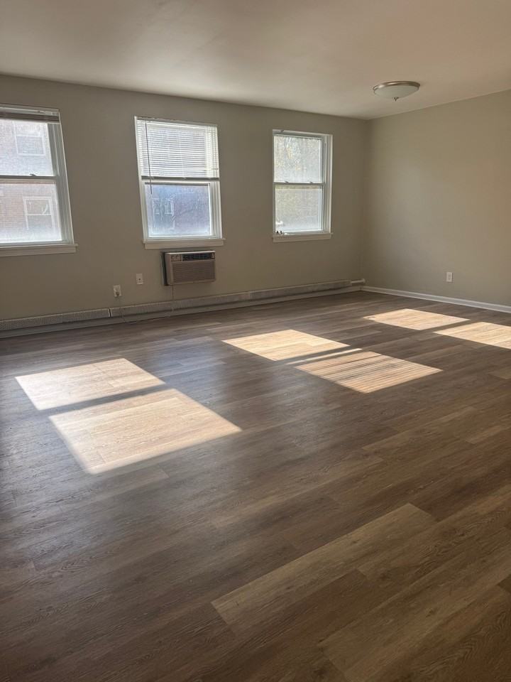 13797 Cedar Rd #204 - Photo 4 of 18