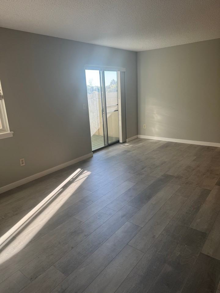 1703 Pindar Cir - Photo 3 of 5
